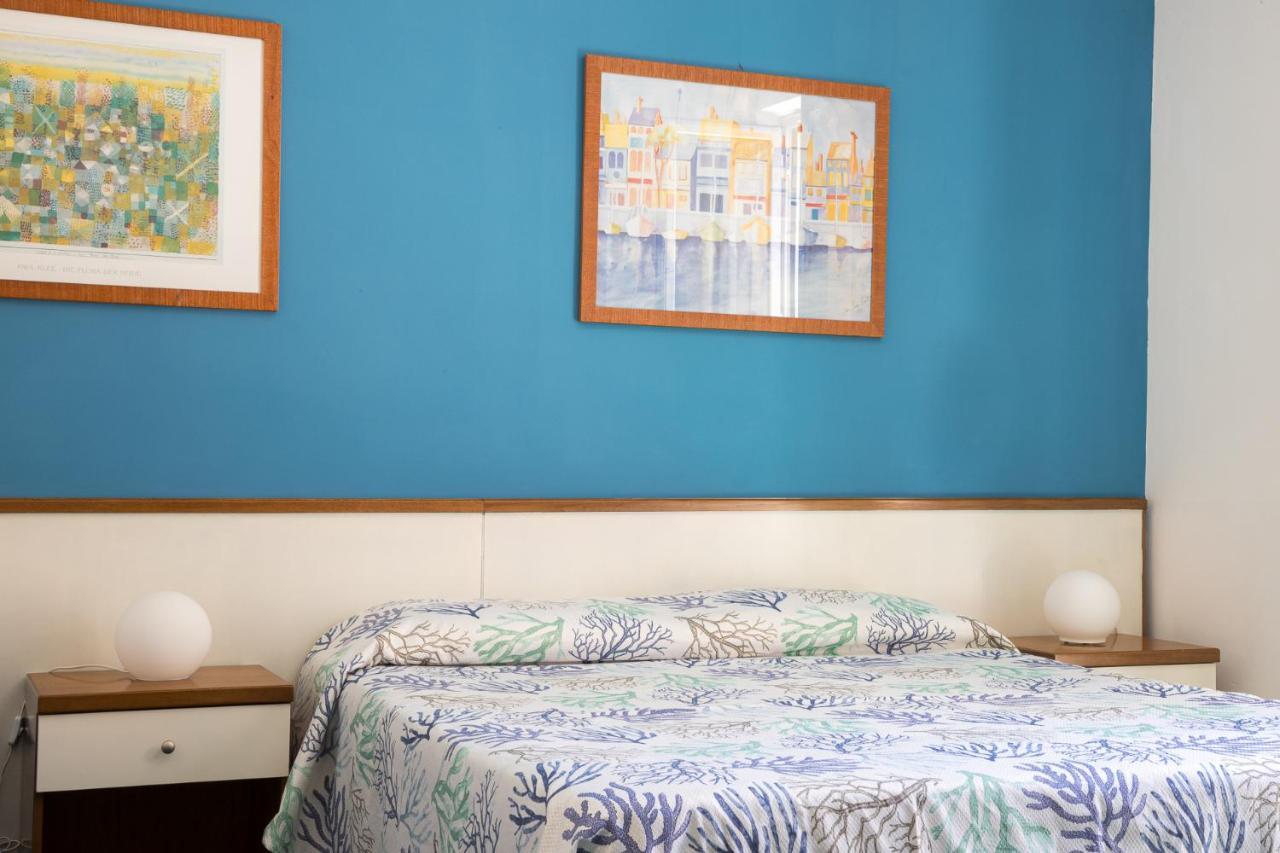 Hotel Clelia Isola di Ustica Екстер'єр фото